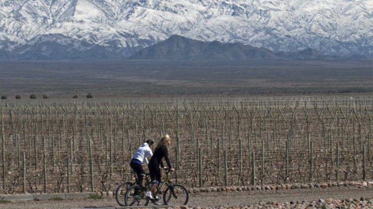 Fin de semana XL: la ocupación superó las expectativas y miles de turistas llegaron a Mendoza