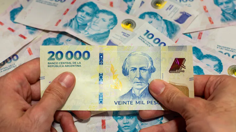 Todos los aumentos que llegan en agosto: alquileres, colegios privados, transporte público y peajes