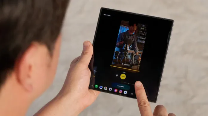 en-esta-imagen-el-galaxy-z-fold-7-al-que-sucedera-foto-samsung-RXQBCHSVFNGCZALDWKYFATCRLU
