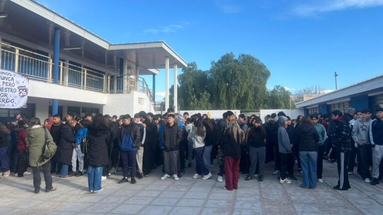 Defensa Civil capacitará a docentes y celadores para sobre plan de contingencia para escuelas y simulacros