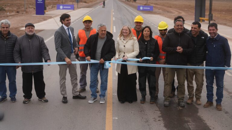 Cornejo inauguró la renovación de la Ruta Provincial 33, una obra clave para la producción y la logística de Mendoza
