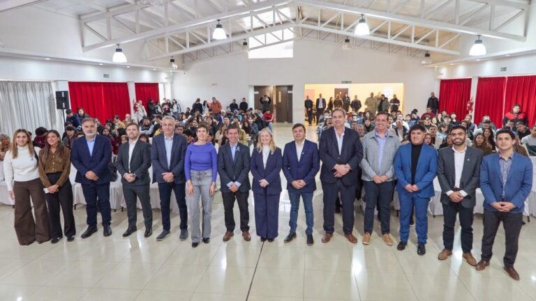 Latorre en la apertura del Foro de Minería y Desarrollo Empresarial Joven: “La formación es indispensable para proyectarnos”