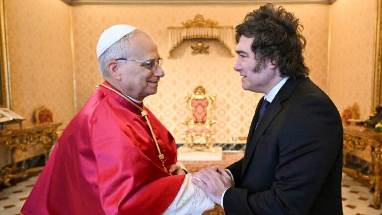 El Gobierno confirmó que Milei recibirá al papa León XIV