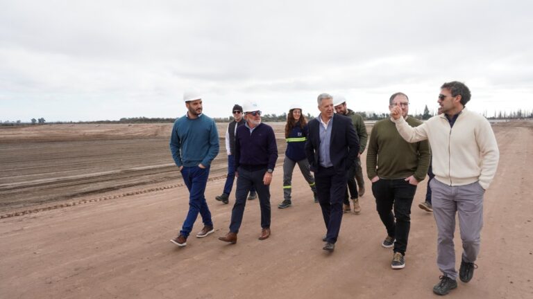 Municipio y AYSAM consolidan una inversión clave para renovar la Avenida Alvear Oeste