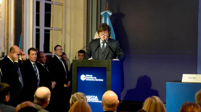 javier-milei-en-el-consejo-de-las-americas-foto-presidencia-2IRRA4RMMNFHJHCGCUMLMSGCDE