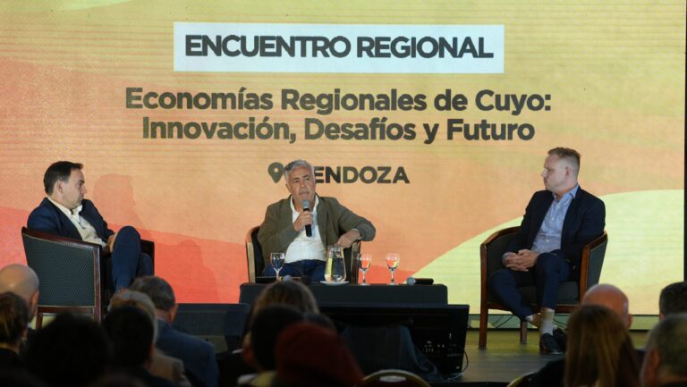 Cornejo participó en el encuentro sobre economías regionales y desarrollo productivo de Cuyo