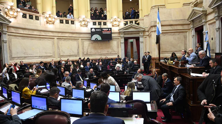 El oficialismo buscará aprobar la ley de Inocencia Fiscal y postergó el tratamiento de la reforma del Banco Central
