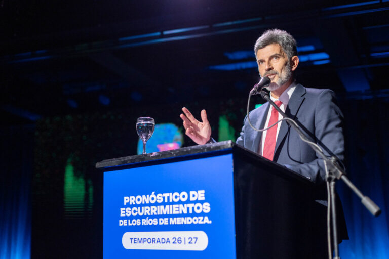 Ulpiano Suarez acompañó a Sergio Marinelli en la presentación del Pronóstico de Escurrimientos de los ríos