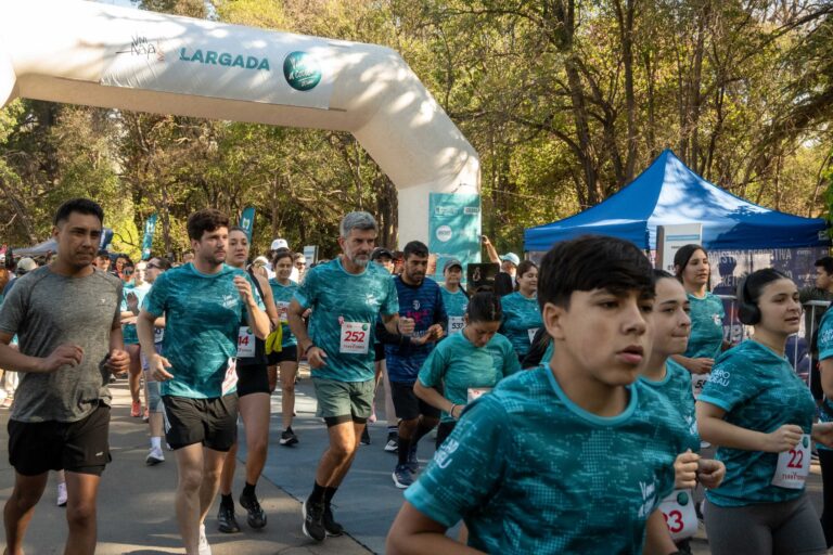 Veinte años de “Vení a Correr”: 500 personas se unieron en Mendoza para promover la detección temprana del cáncer de mama